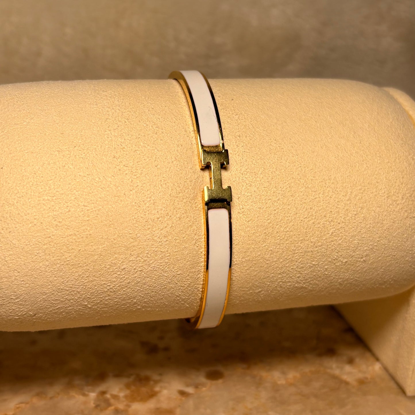 Elin Bangle