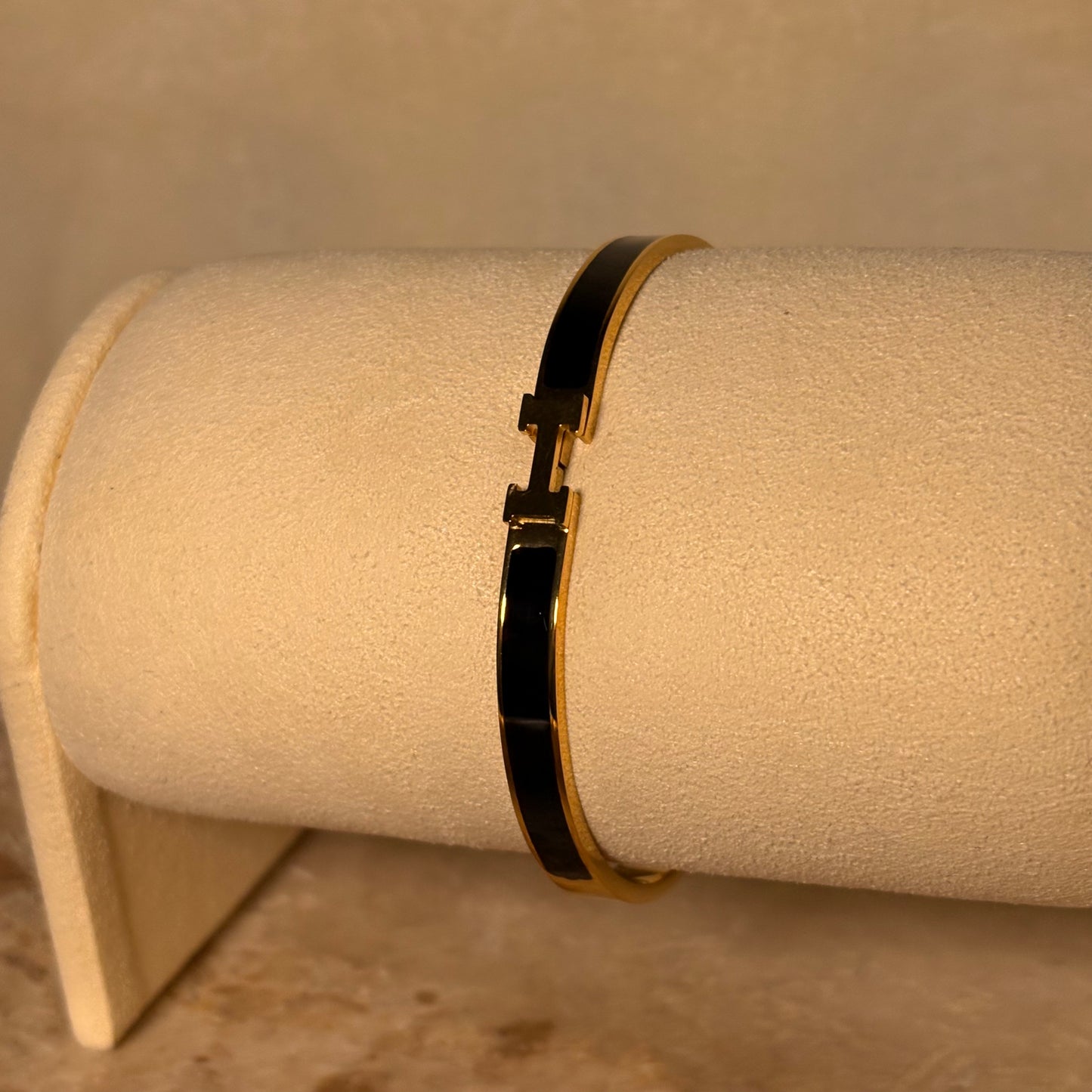 Elin Bangle