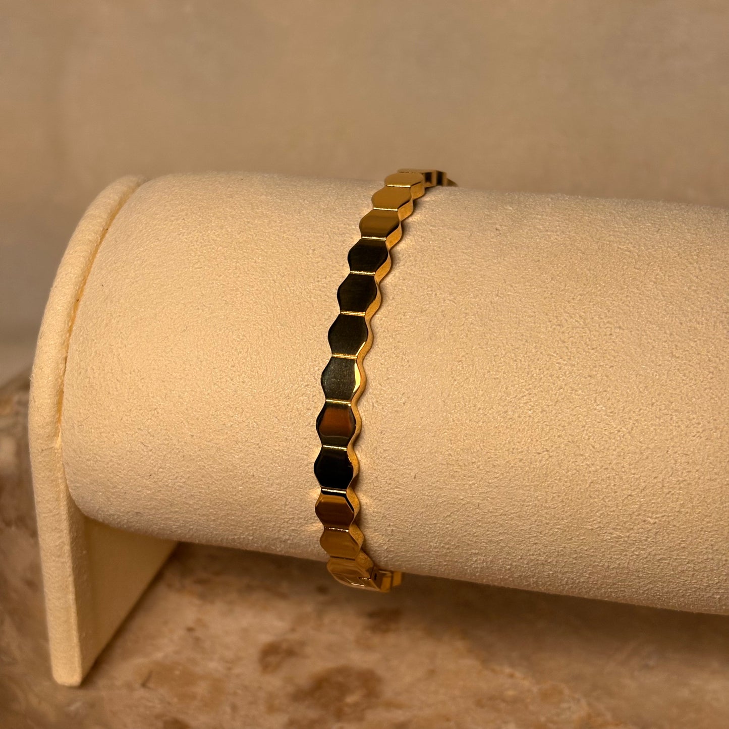 Melly Bangle
